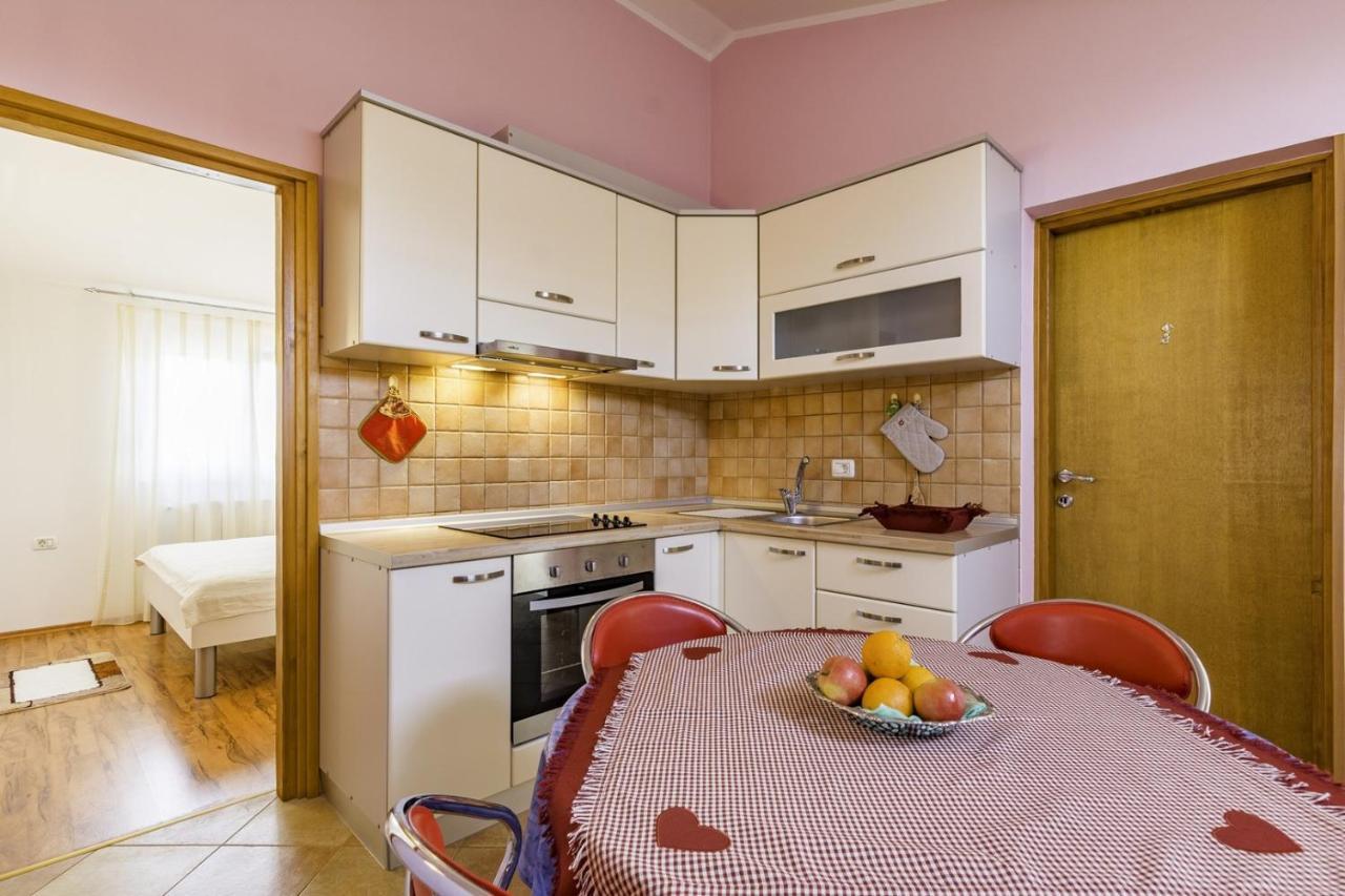 Bozica House With Apartment Умаг Экстерьер фото