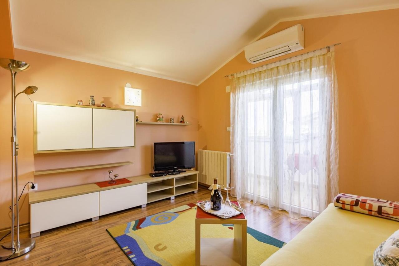 Bozica House With Apartment Умаг Экстерьер фото